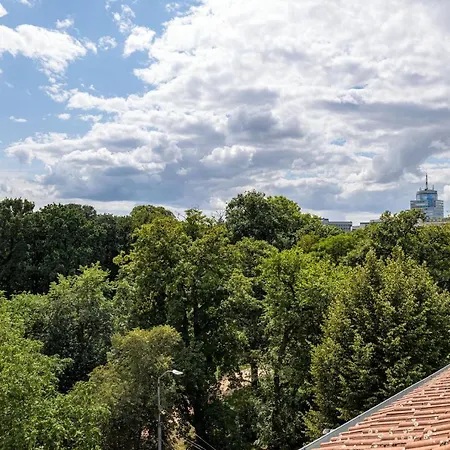 Jasne Poddasze Apartament Srodmiescie Centrum Park Апартаменти